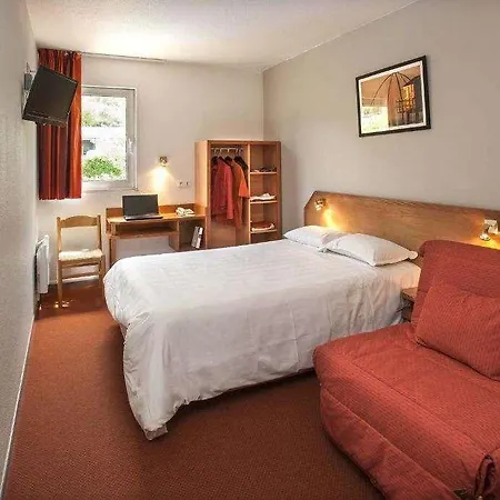 Brit Confort Deltour ホテル 3*