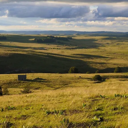 Hotel Brit Confort Deltour 3*