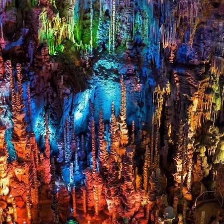 Brit Confort Deltour Hotel 3*