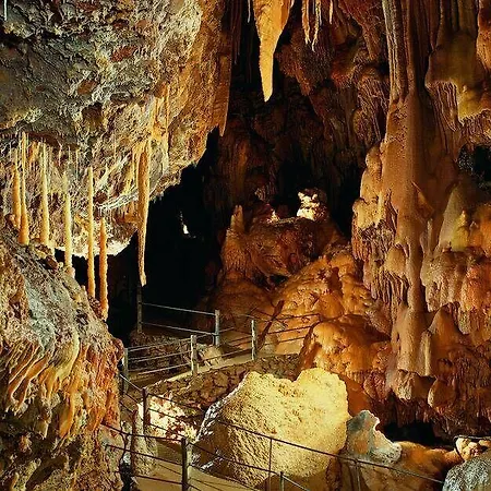 Brit Confort Deltour 3*