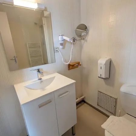 Brit Confort Deltour 3*