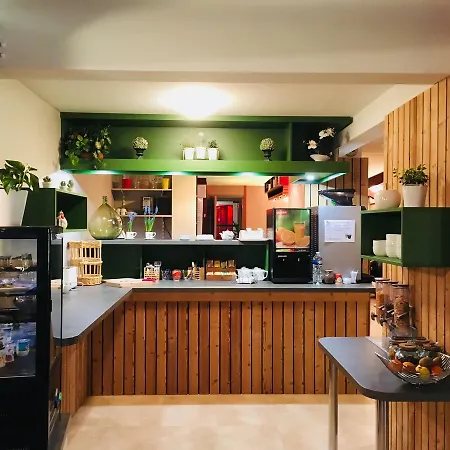 Hotel Brit Confort Deltour